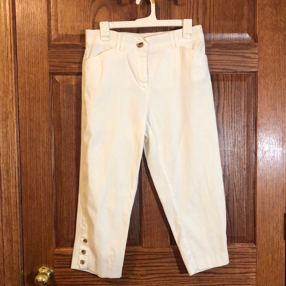 White Button-Detail Pants - Picture 1 of 7